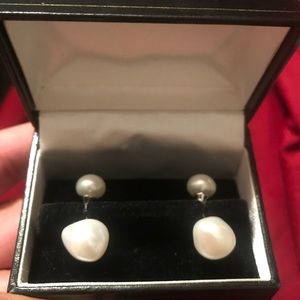 Pearl cuff links